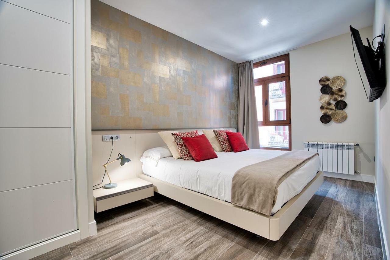 Apartamentos Cava Baja マドリード エクステリア 写真