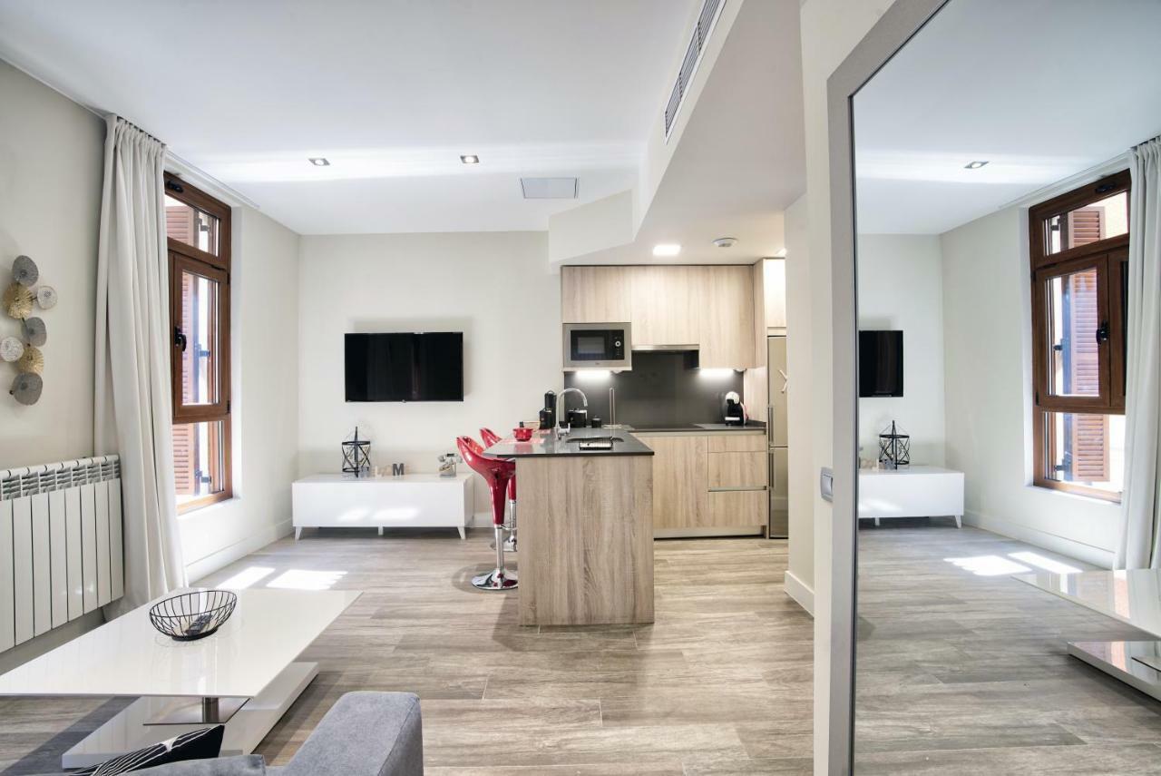 Apartamentos Cava Baja マドリード エクステリア 写真