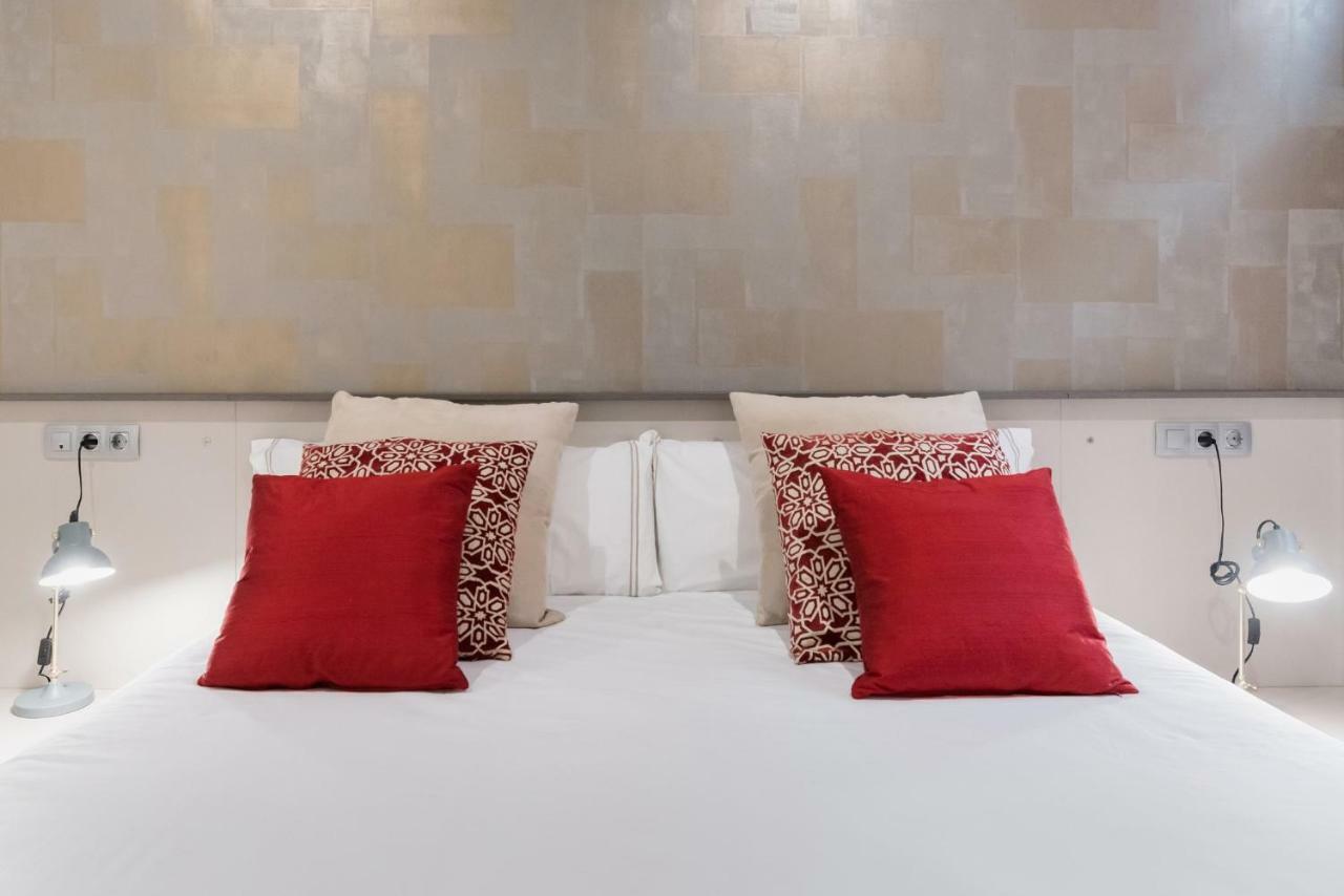 Apartamentos Cava Baja マドリード エクステリア 写真