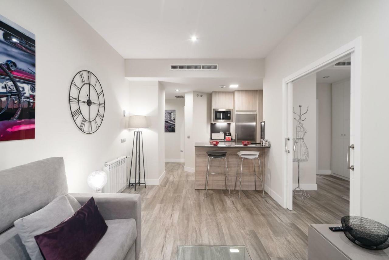 Apartamentos Cava Baja マドリード エクステリア 写真