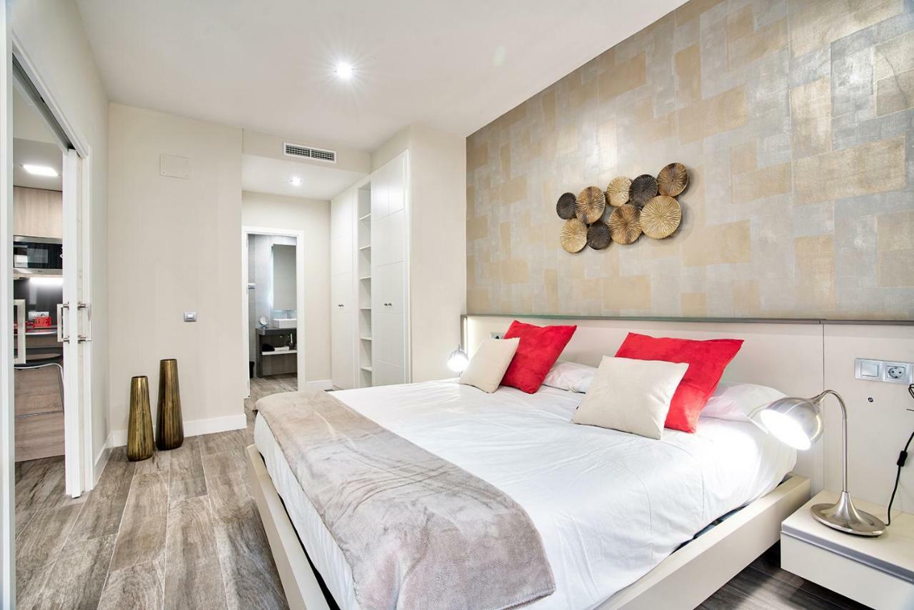 Apartamentos Cava Baja マドリード エクステリア 写真